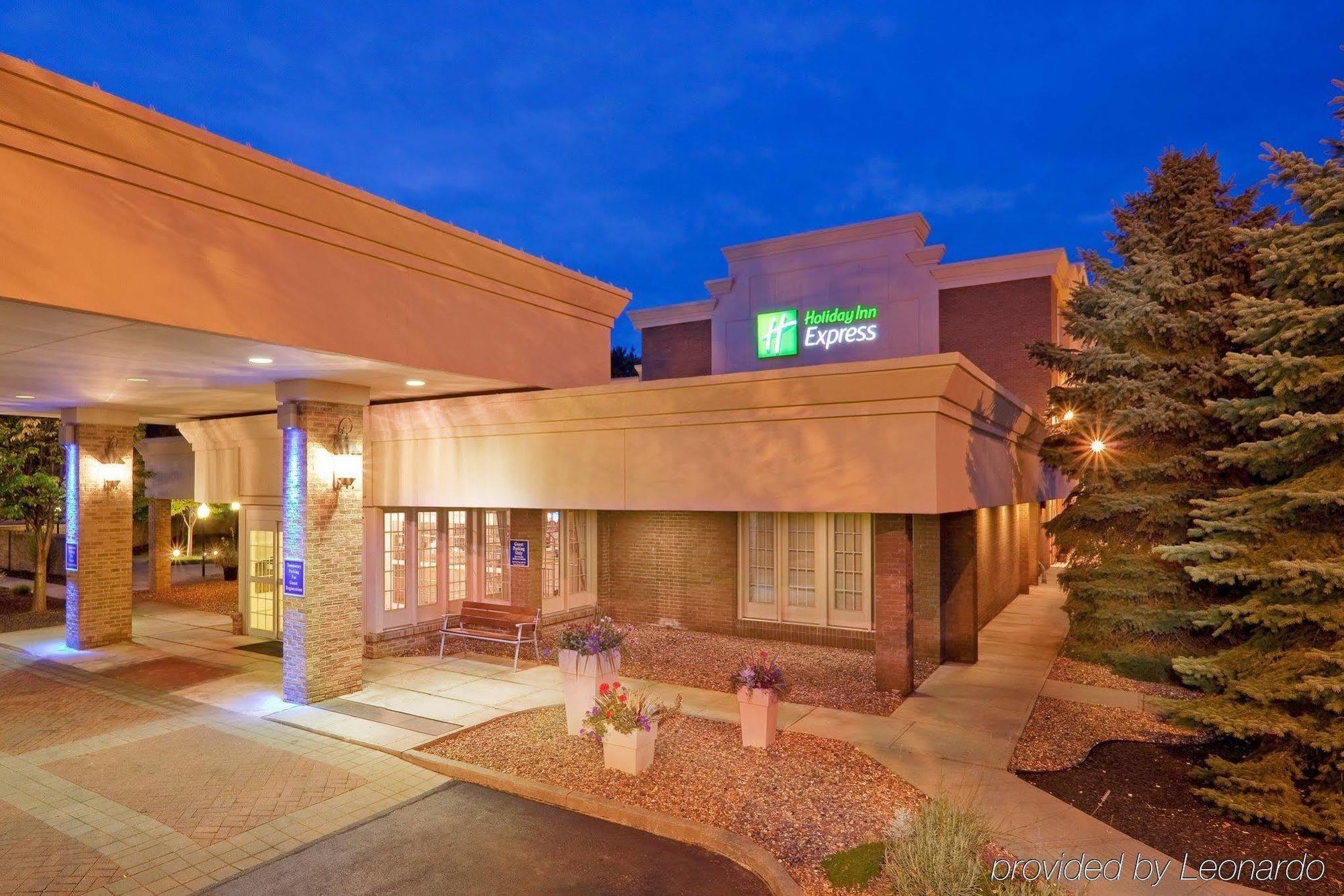 Holiday Inn Express Poughkeepsie By Ihg Eksteriør billede
